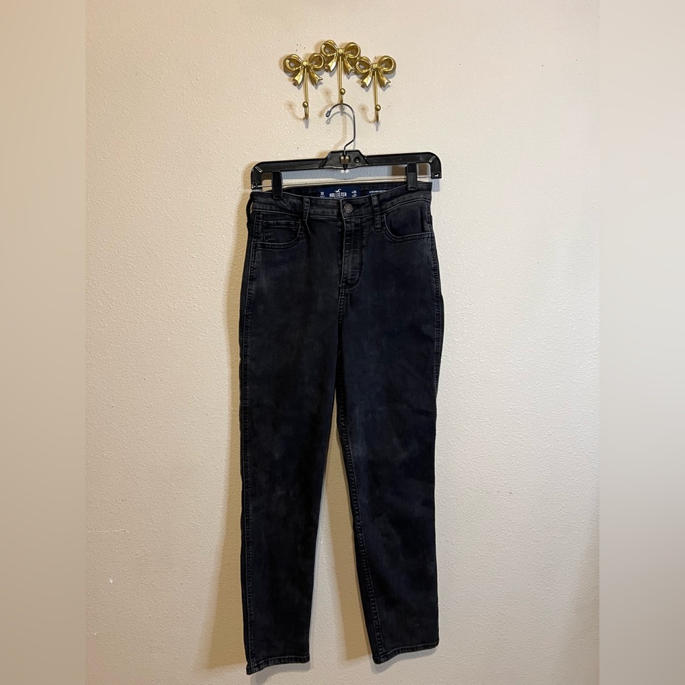 Hollister High-Rise Black Jeans
